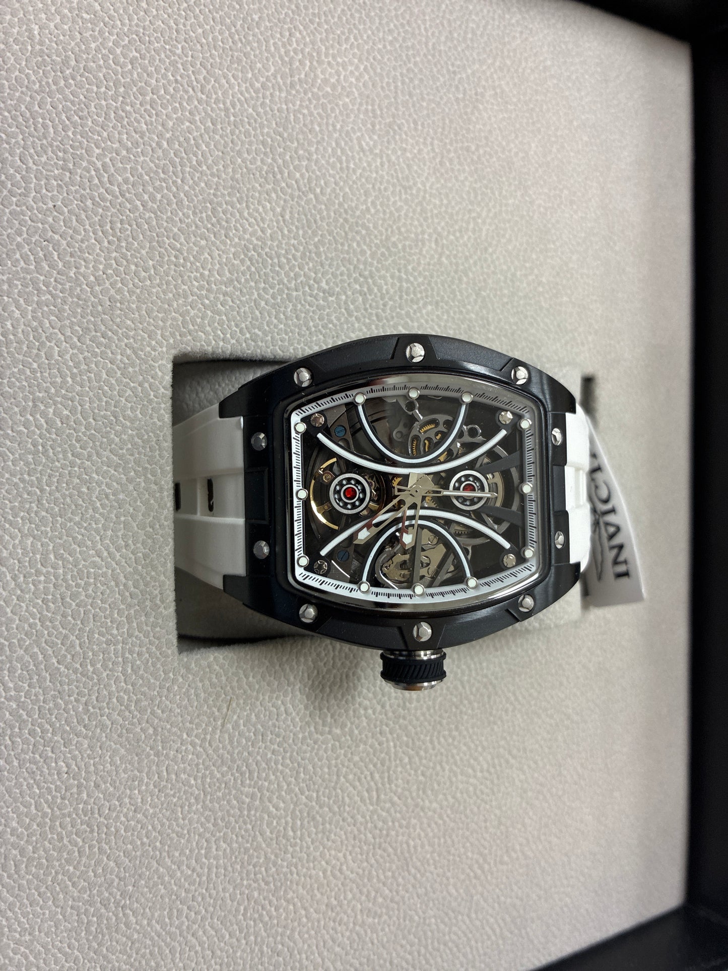 Invicta 69525
