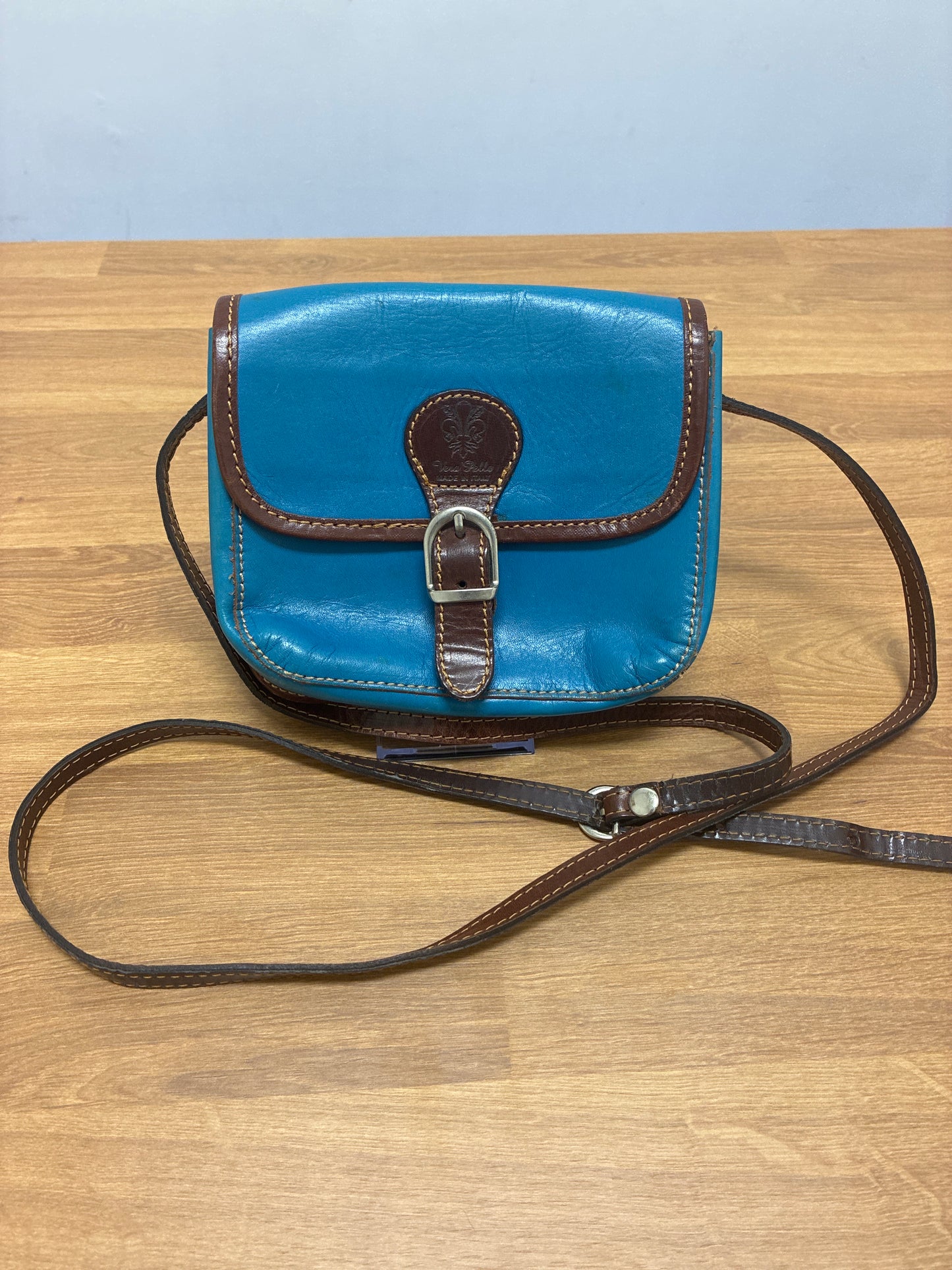 Vera Pelle - small crossbody saddle bag