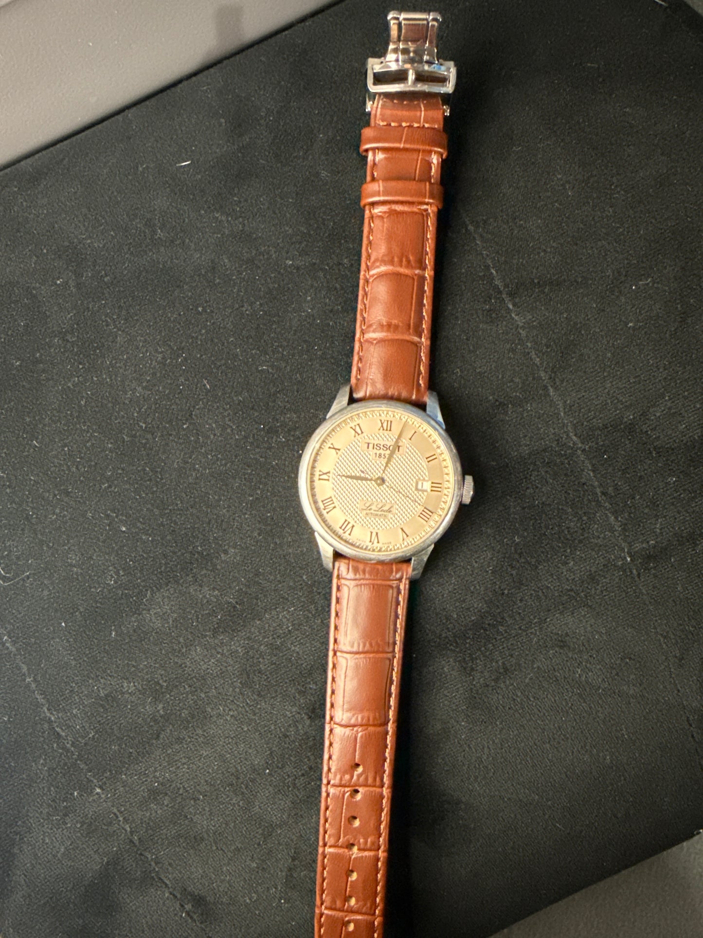 USED - Tissot Le Locle, 39mm (L164/264-1)