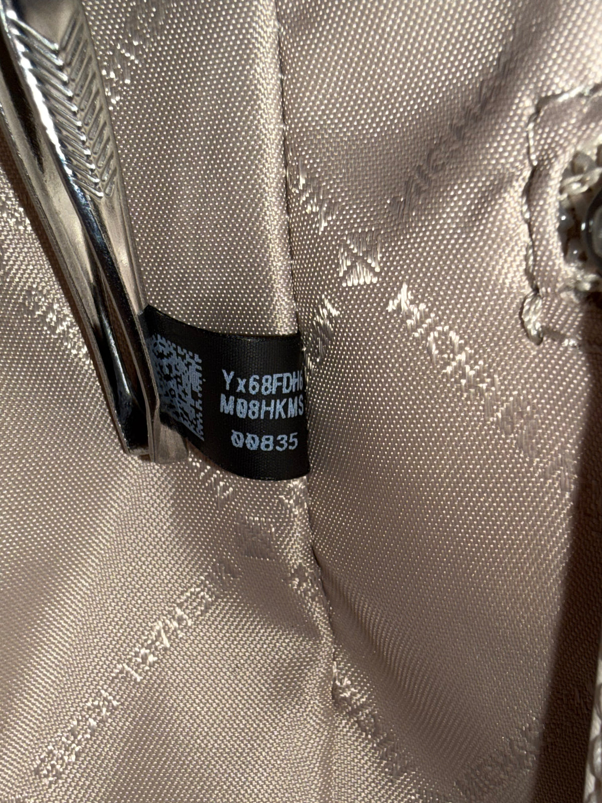 Michael Kors Manhattan Medium Contrast-Trim Leather Satchel, White with Neon