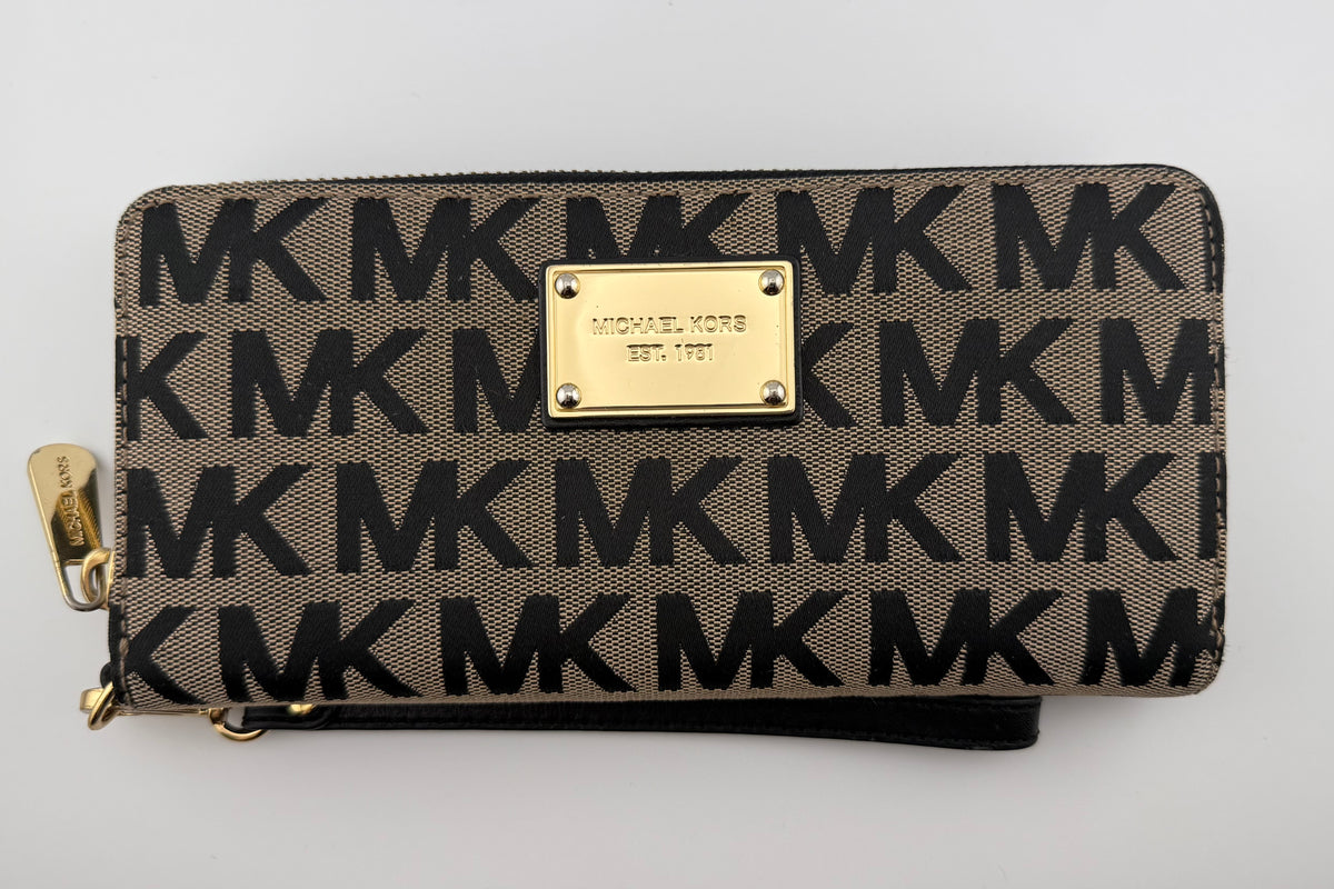 Michael Kors MK Zip-Around Large Accordion Wallet