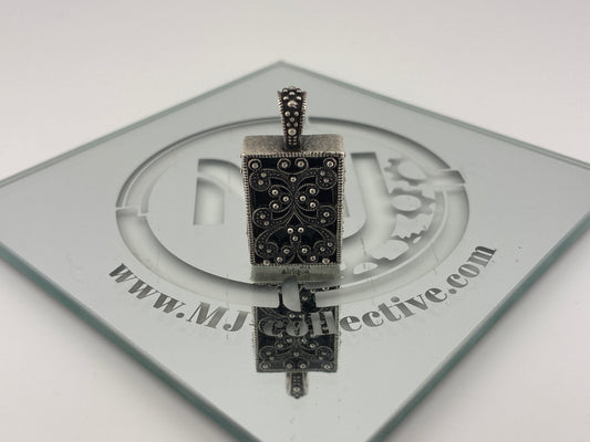 Silver toned charm Lia Sophia