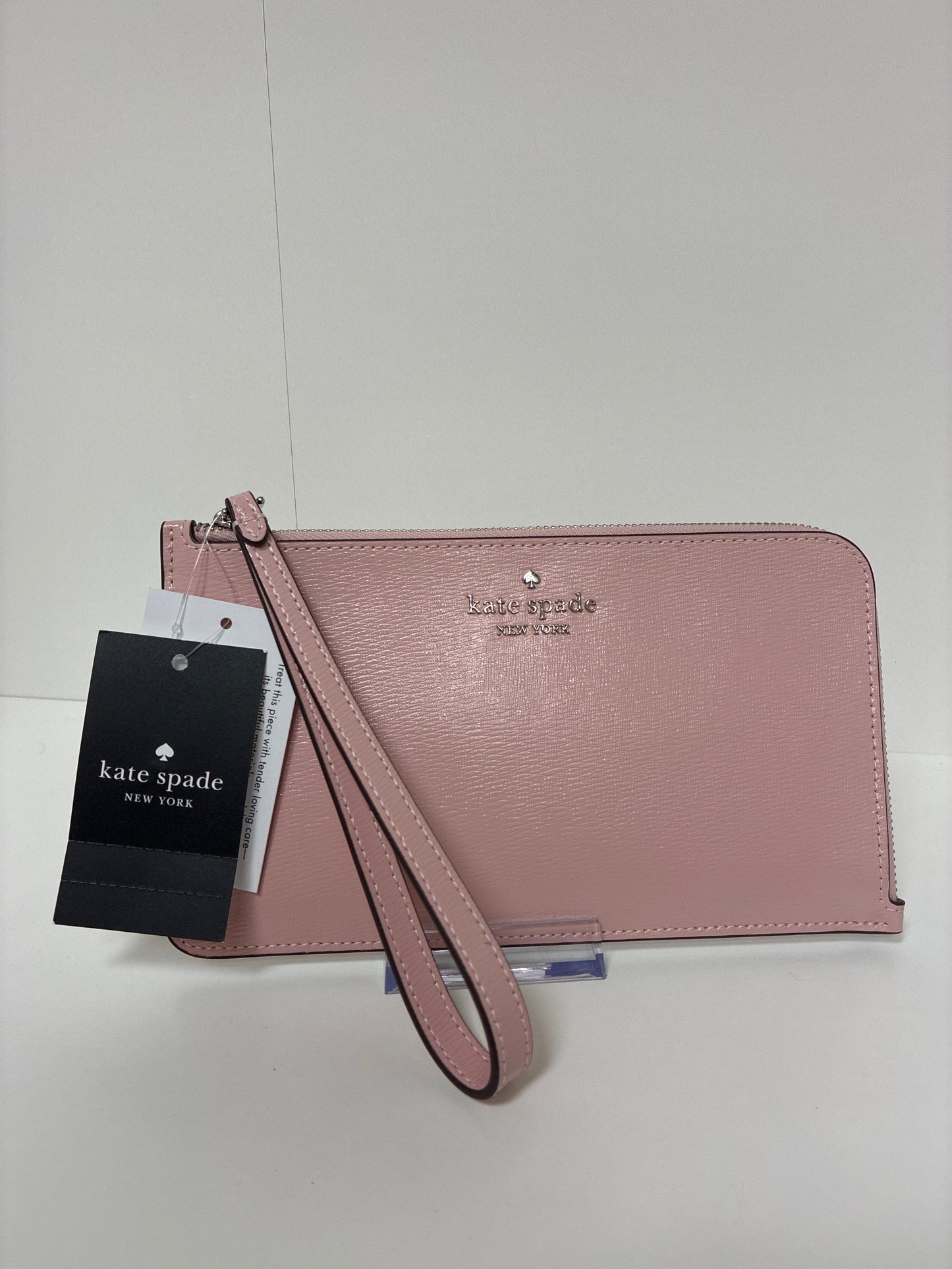 Kate Spade- Lucy, Textured Patent Leather, L-zip Card Holder Wristlet