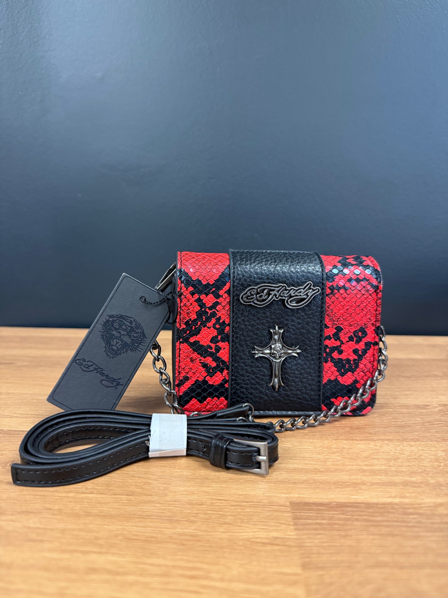 Ed Hardy Micro Crossbody Bag Wallet On Chain