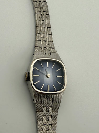Vintage Seiko 11-3949 ladies' mechanical watch, Blue Sunburst Dial