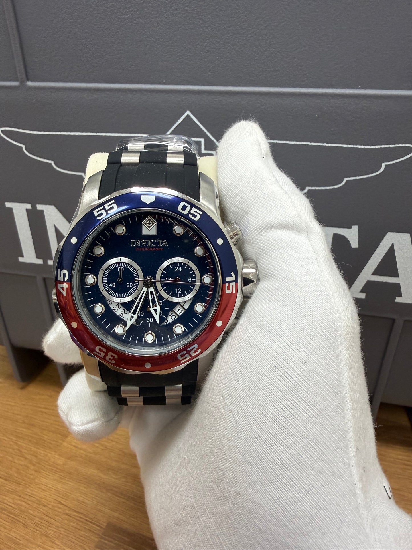 Invicta Pro Diver SCUBA Men's Watch - 48mm. Black. Steel