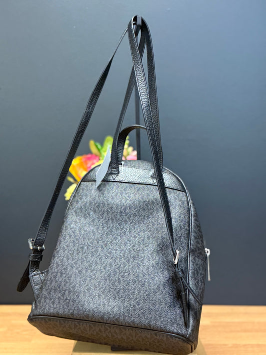 Michael Kors Abbey Medium signature backpack