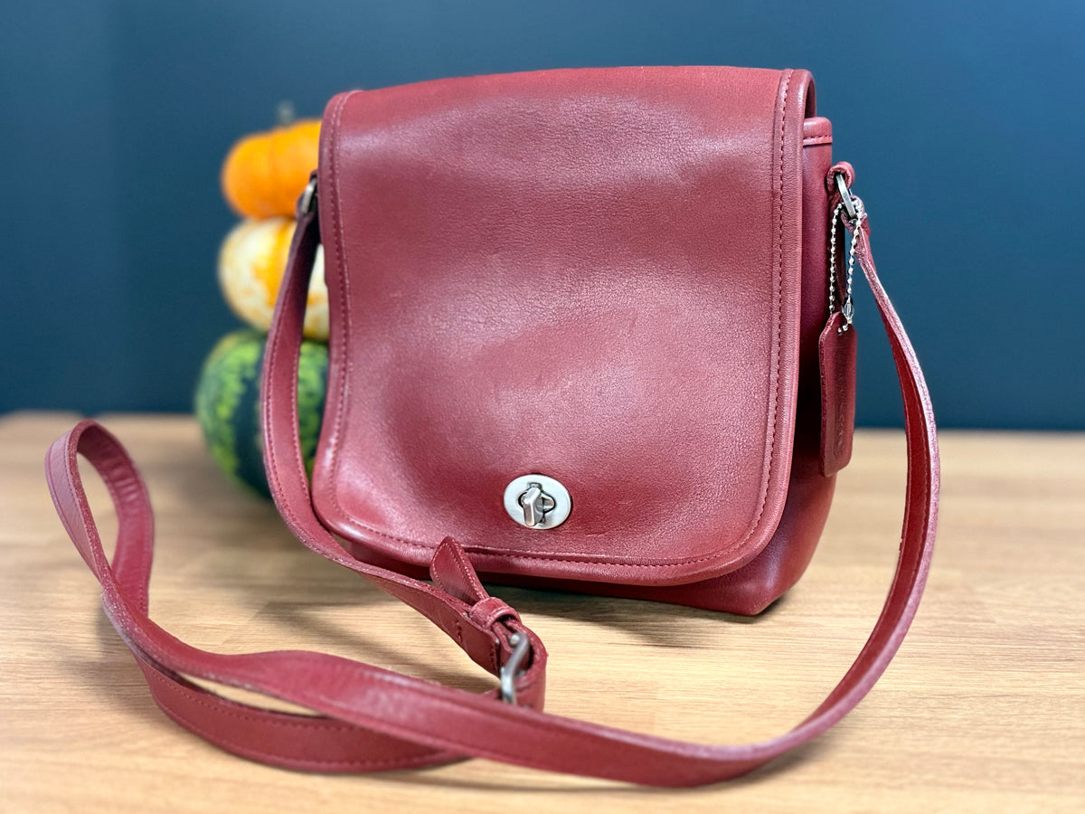 Vintage Coach Companion Flap bag in a rich currant/ red glove tanned leather, style #9076, 1990s